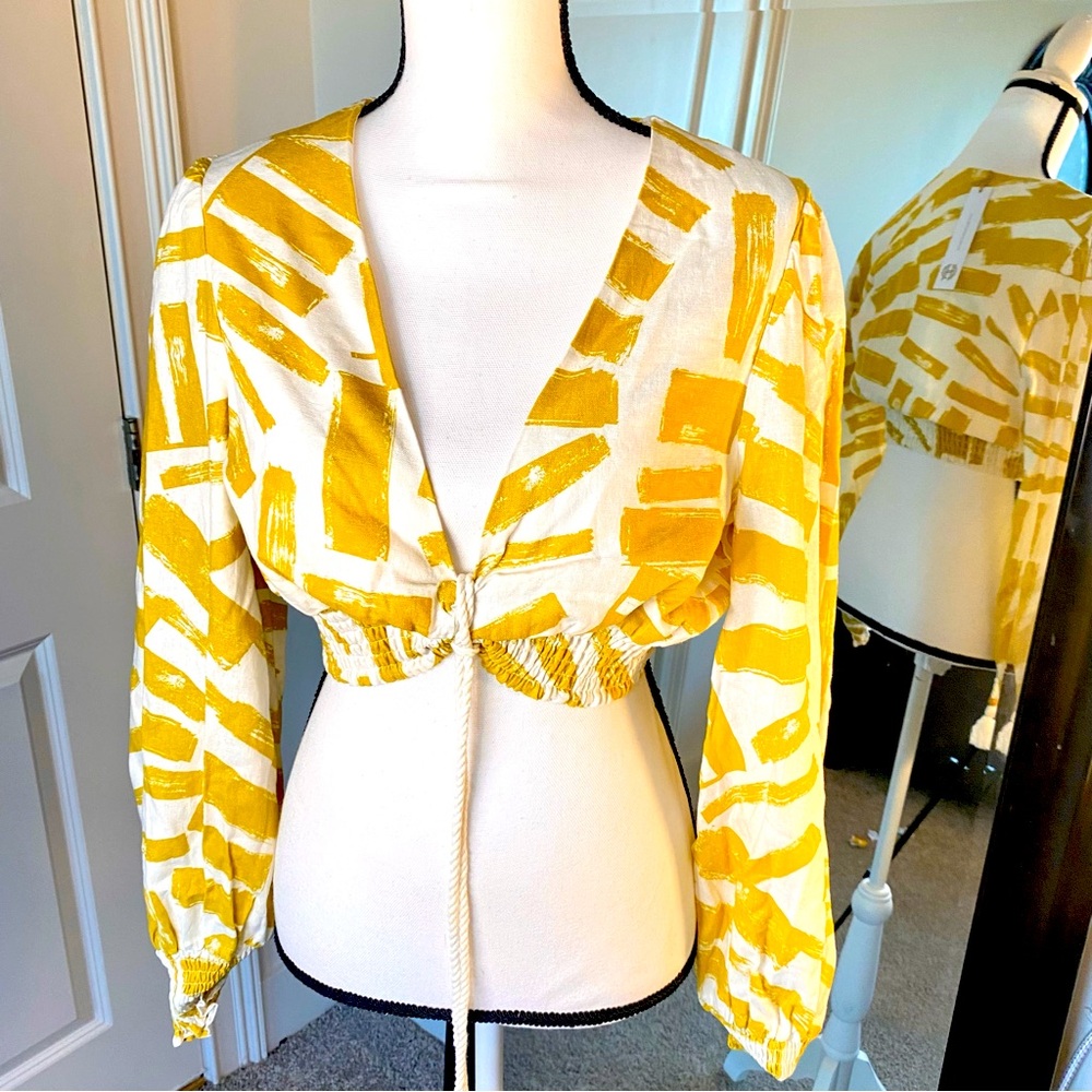 NWT House of Harlow Yellow Linen Abstract Print Women's Top size Medium
